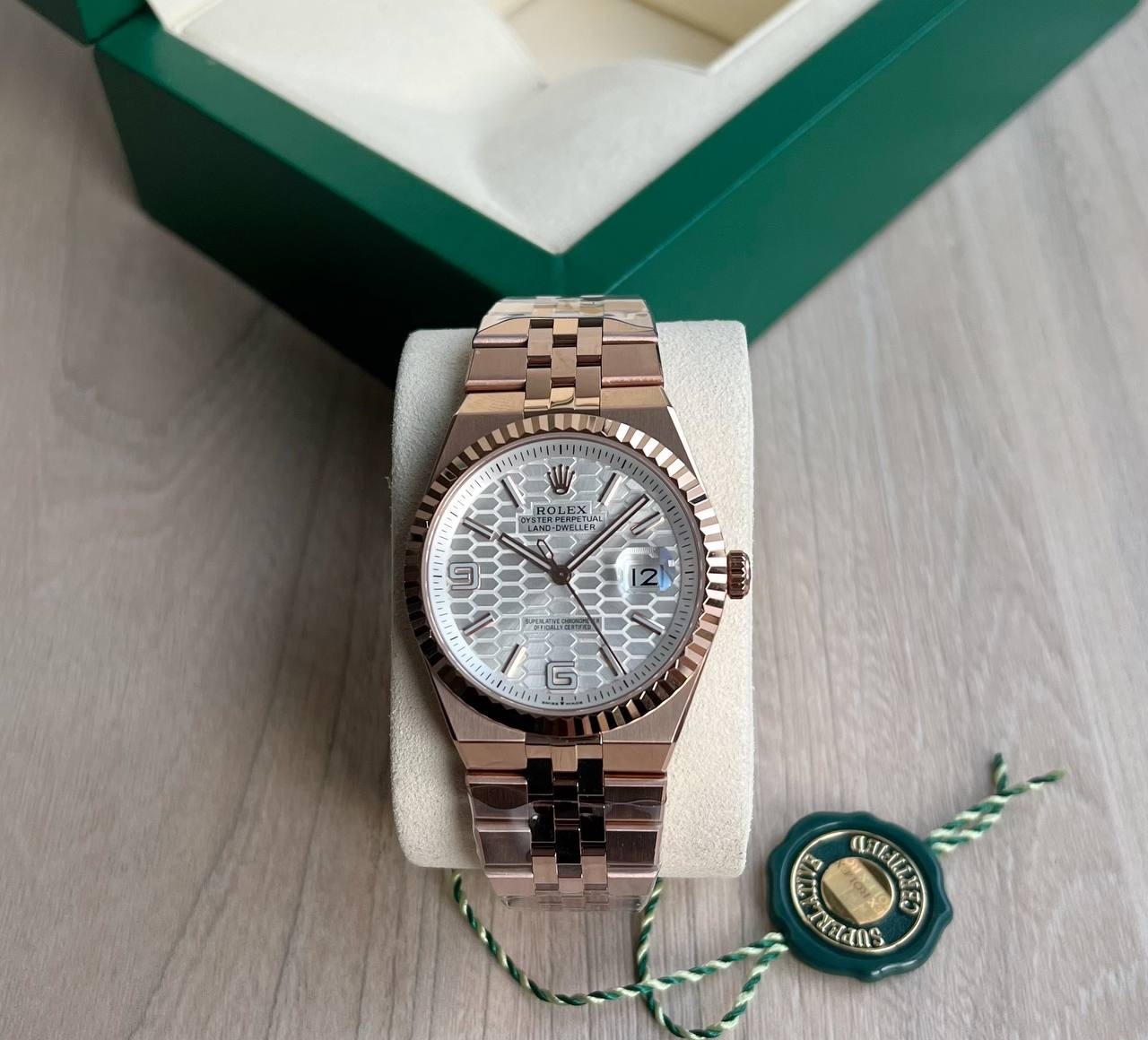 Oyster Perpetual Land-Dweller